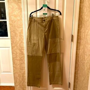 Cabi sample never worn size 8 Kaki pant